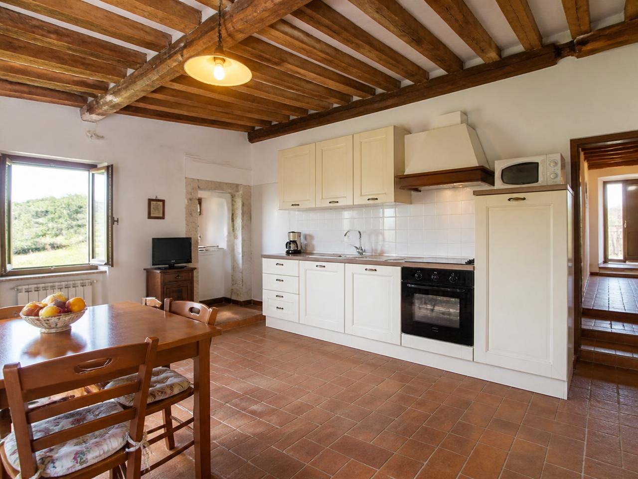 Casa con cucina abitabile, Chianti